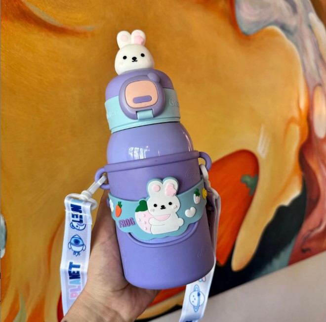 Cartoon Doll Thermos – 600ml Insulated Stainless Steel Water Bottle with Straw!