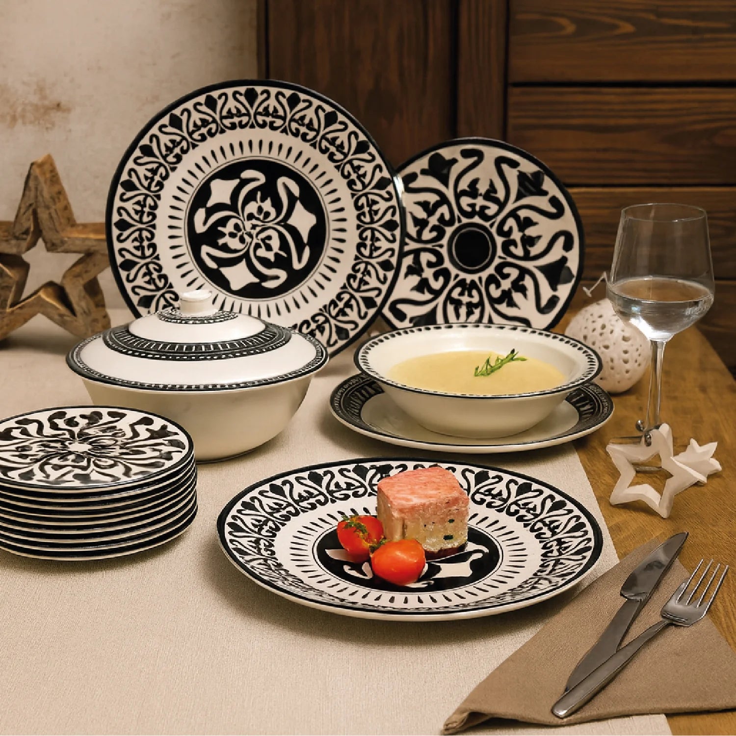 Dinner Set Monochrome Black - Modern Matte Finish Ceramic Serving Set for 6